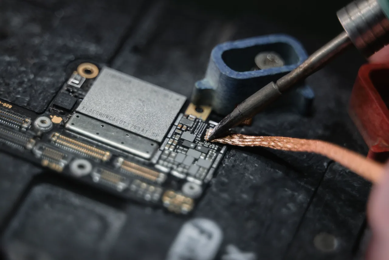 Reparación de placa